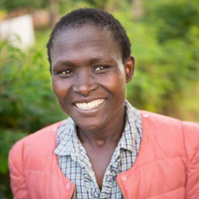 Veravine Kwamboka, Ajiri artisan in Kisii, Kenya